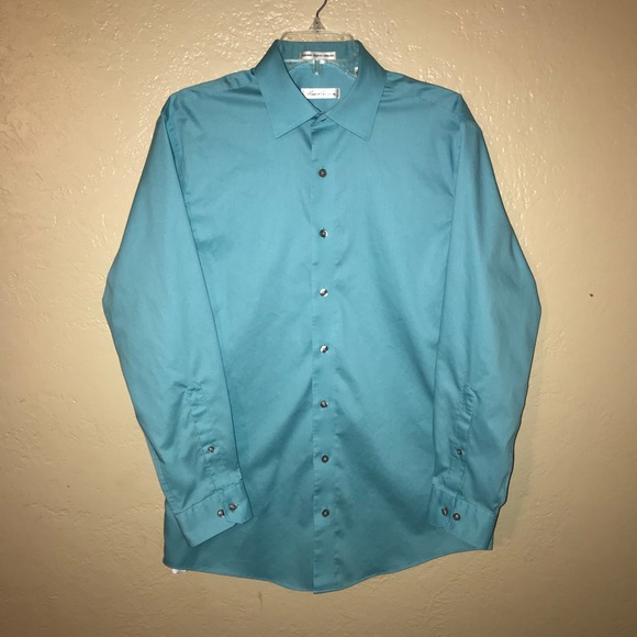 Kenneth Cole button down. - Picture 2 of 4